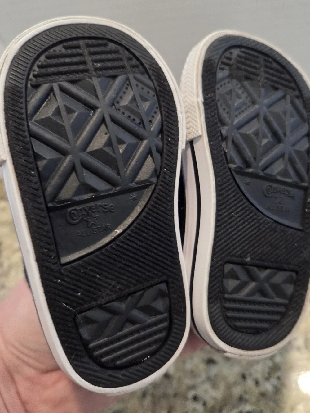 Converse Chuck Taylor All Star Axel Mid Black Infant Shoes 742849F Size 4 Infant